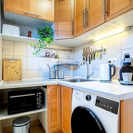 Rose Corner Apartment *