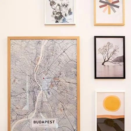 Rose Corner Apartment